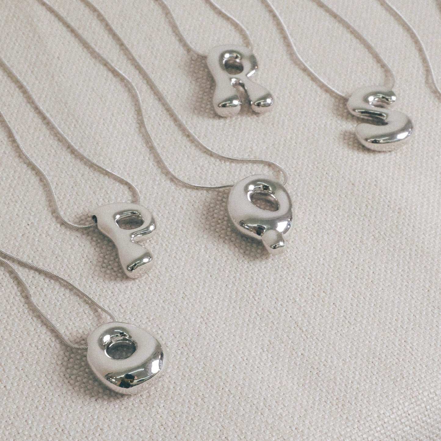 Tu Letra, Tu Brillo – Collar de Plata