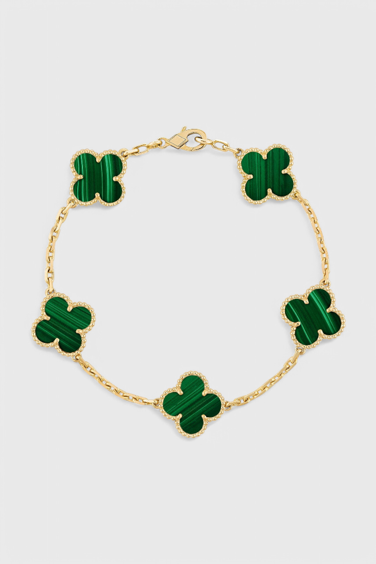 Pulsera de Trébol con Diseño Elegante y Acabado en Baño de Oro