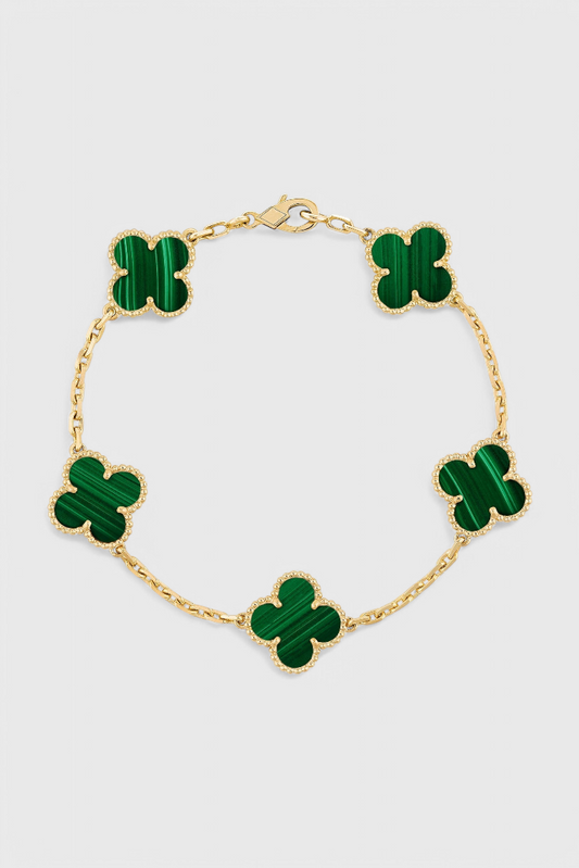 Pulsera de Trébol con Diseño Elegante y Acabado en Baño de Oro