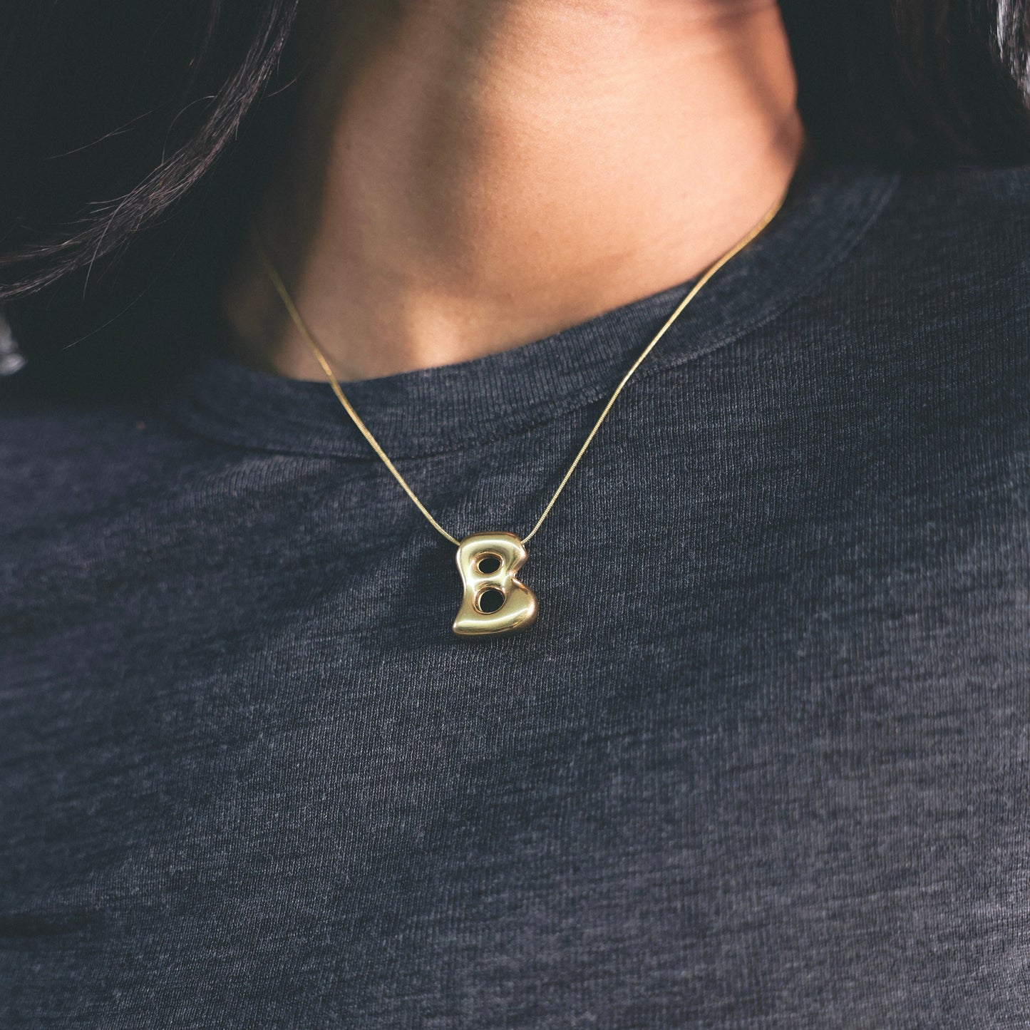 Tu Letra, Tu Brillo – Collar con Baño de Oro 18K