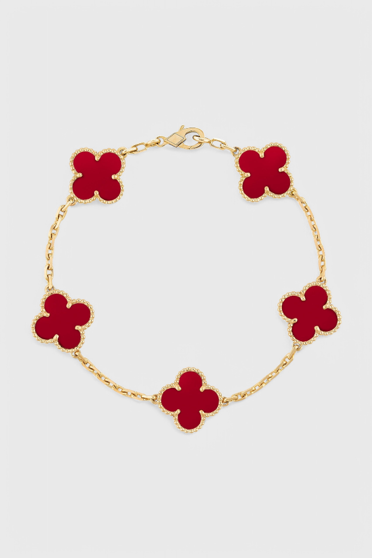 Pulsera de Trébol con Diseño Elegante y Acabado en Baño de Oro