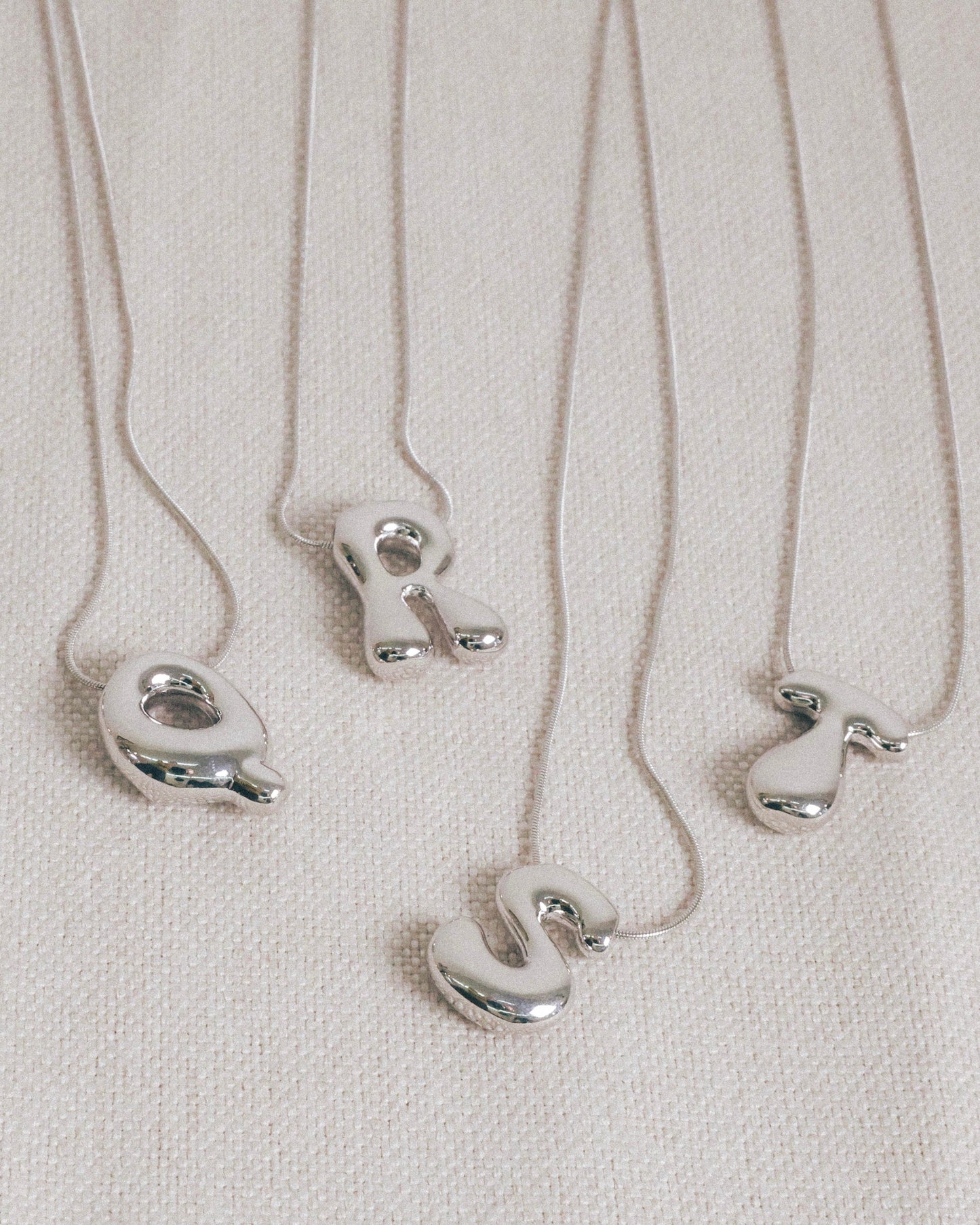 Tu Letra, Tu Brillo – Collar de Plata