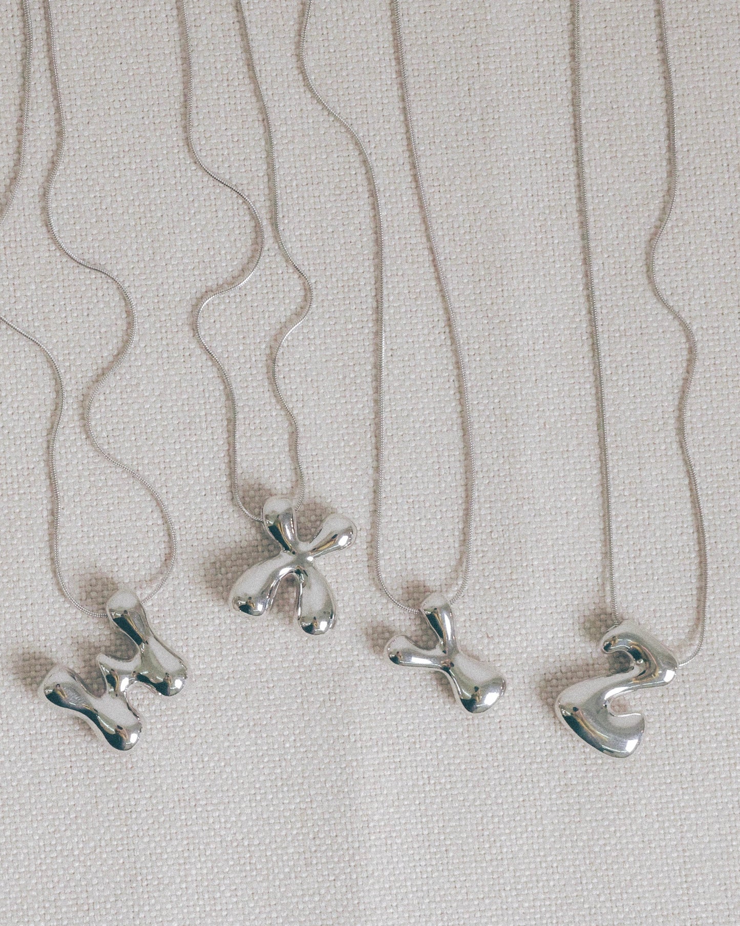 Tu Letra, Tu Brillo – Collar de Plata