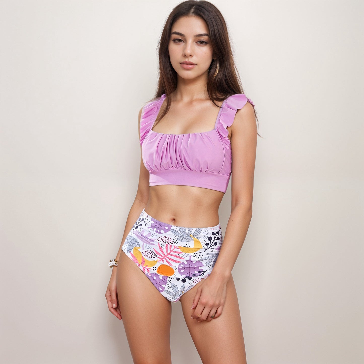 Conjunto de baño para mujer de Mara Swim: sujetador de bikini con volantes y detalle fruncido en el pecho, y braguita de cintura alta con estampado de hojas