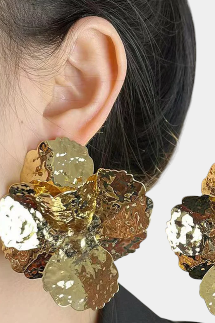 Pendientes Elegantes con Diseño de Flor Brillante