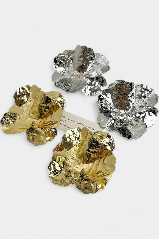 Pendientes Elegantes con Diseño de Flor Brillante