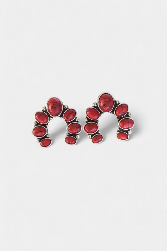 Elegantes pendientes de herradura con piedra natural para un estilo único