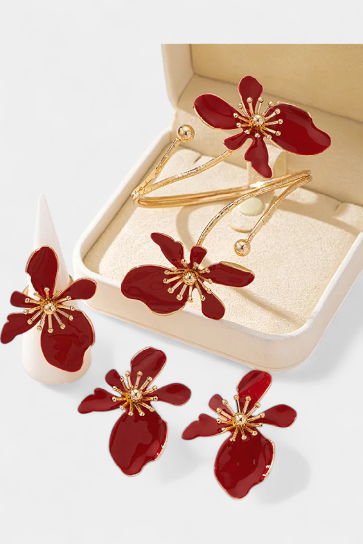 Elegante set de accesorios florales con pulsera, pendientes y anillos para destacar tu estilo